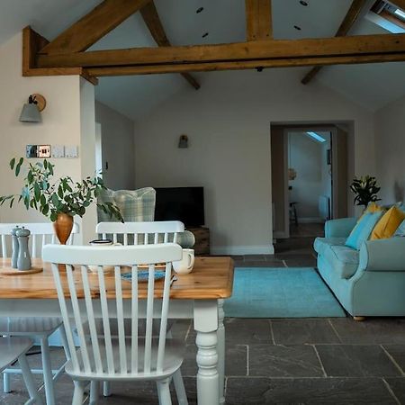 The Stables, Converted Barn Outside York Bagian luar foto